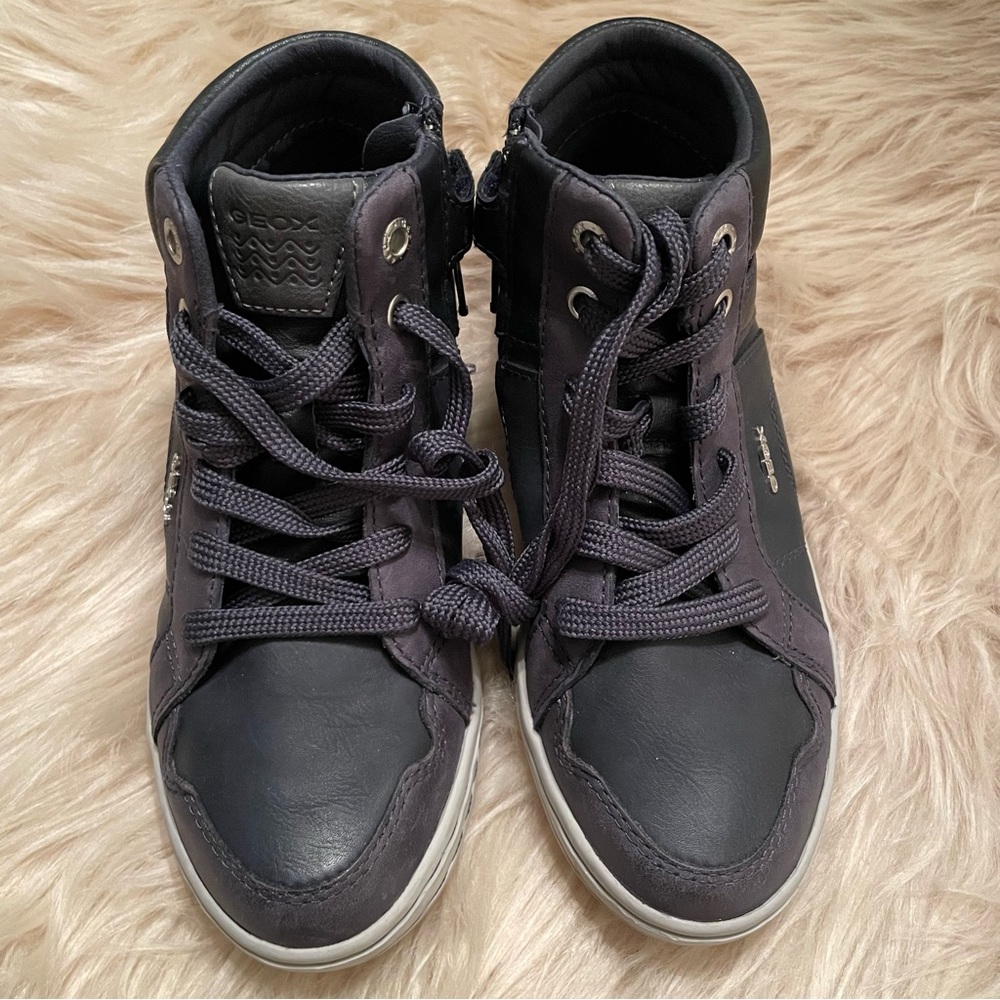 EUC boys Geox hi tops
